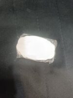 ضربه‌گیر چسبی سفید بیضی در بسته