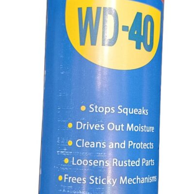 قوطی اسپری WD-40 ایرانی روی زمینهٔ سفید